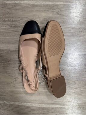Classic Two-Tone Nude and Black Slingback Flats